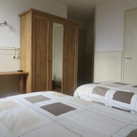 Hotel Artisan-Oirschot 3*
